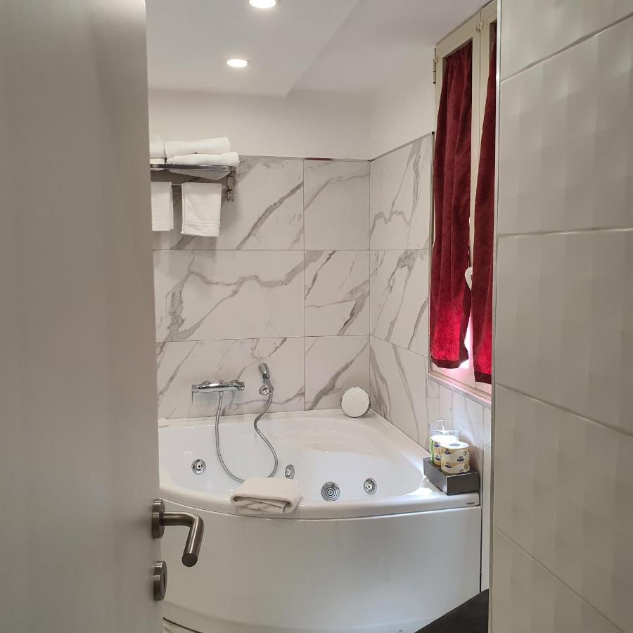 Luxury 2.0 Bed & Breakfast Napoli Bagian luar foto